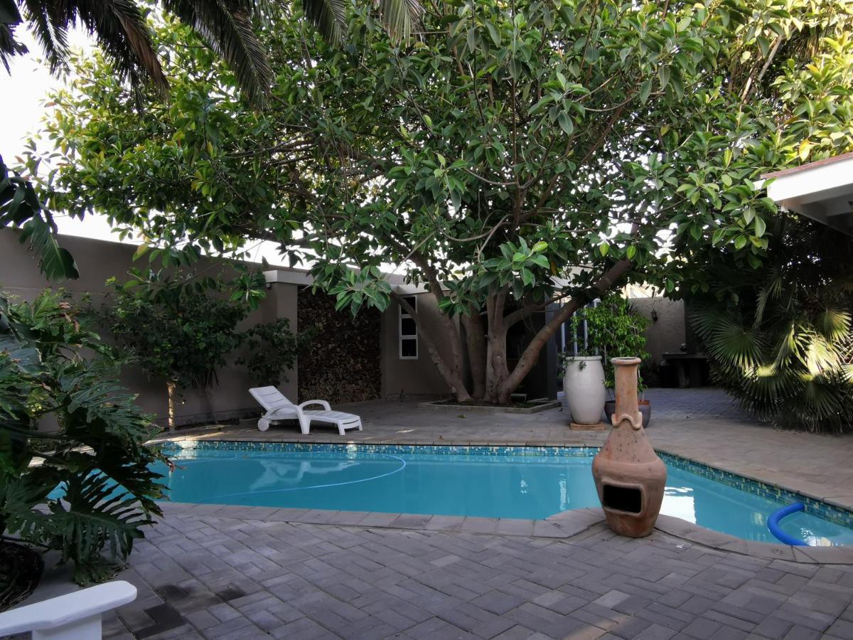 Mulberry Gardens Self Catering Apartman Swakopmund Kültér fotó